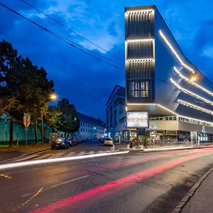 Апартаменты Schweitzer Center 