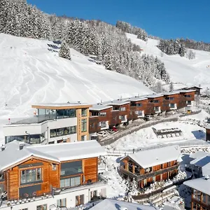 https://bachgut-das-resort-am-berg.saalbachhinterglemmhotels.com